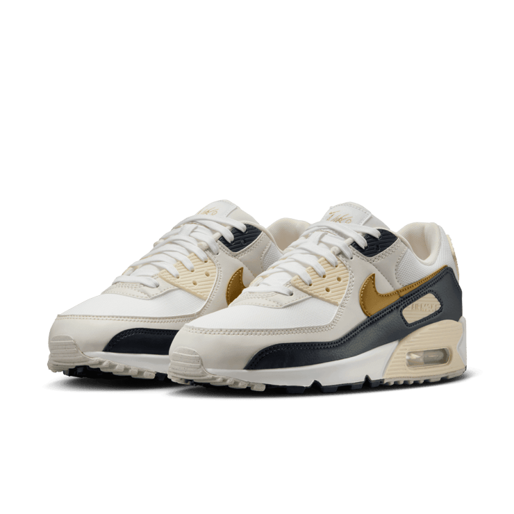 Nike Air Max 90 Olympics (W) Angle 2