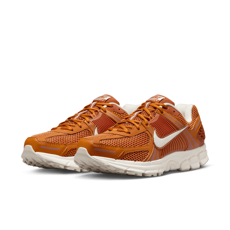 Nike Zoom Vomero 5 Monarch Dark Russet Angle 2