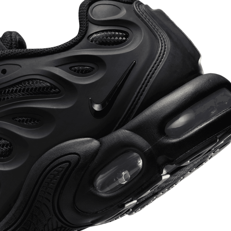 Nike Air Max Plus Drift 'Black Anthracite' Angle 2