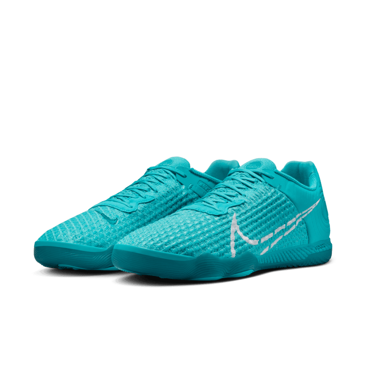 Nike React Gato Indoor/Court Low-Top Soccer Angle 2