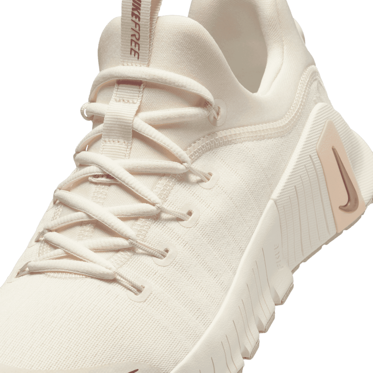 Nike Free Metcon 6 'Pale Ivory' (W) Angle 4