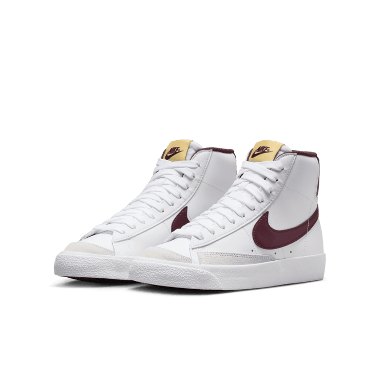 Nike Blazer Mid '77 (GS) Angle 2