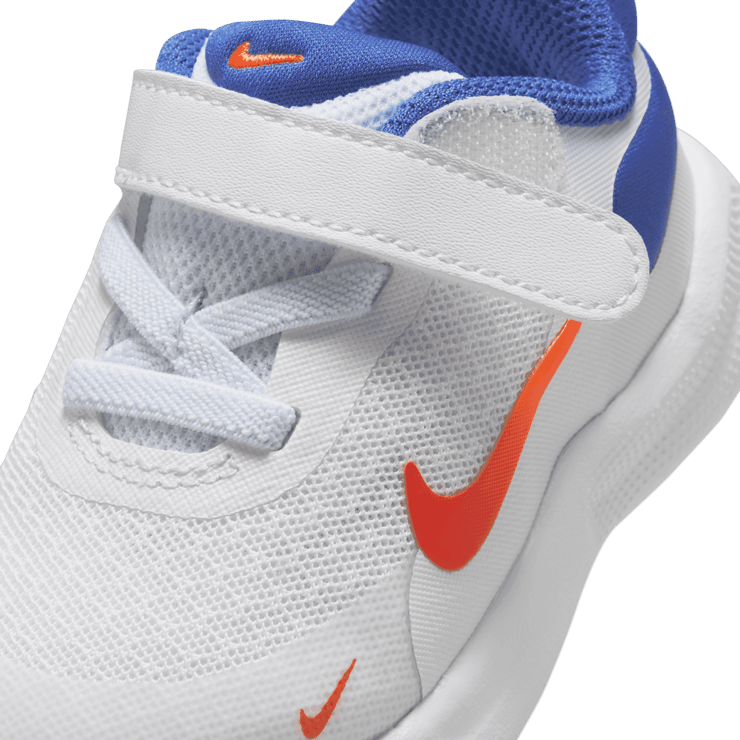 Nike Revolution 7 (TD) Angle 4