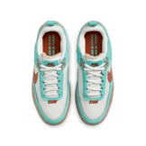 Nike SB Day One SB 'Green Frost Dark Russet' (GS) Angle 1