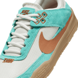 Nike SB Day One SB 'Green Frost Dark Russet' (GS) Angle 4