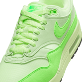 Nike Air Max 1 '87 Angle 4
