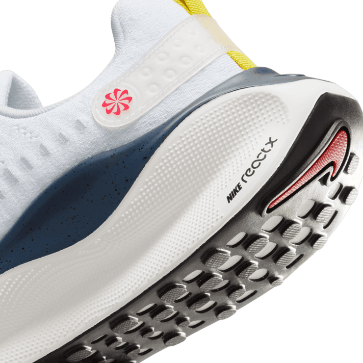 Nike InfinityRN 4 Road Angle 5