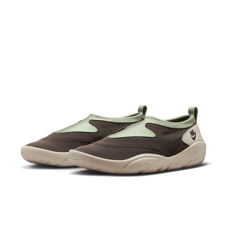 Nike Aqua Turf Jade Horizon Off Noir Angle 2