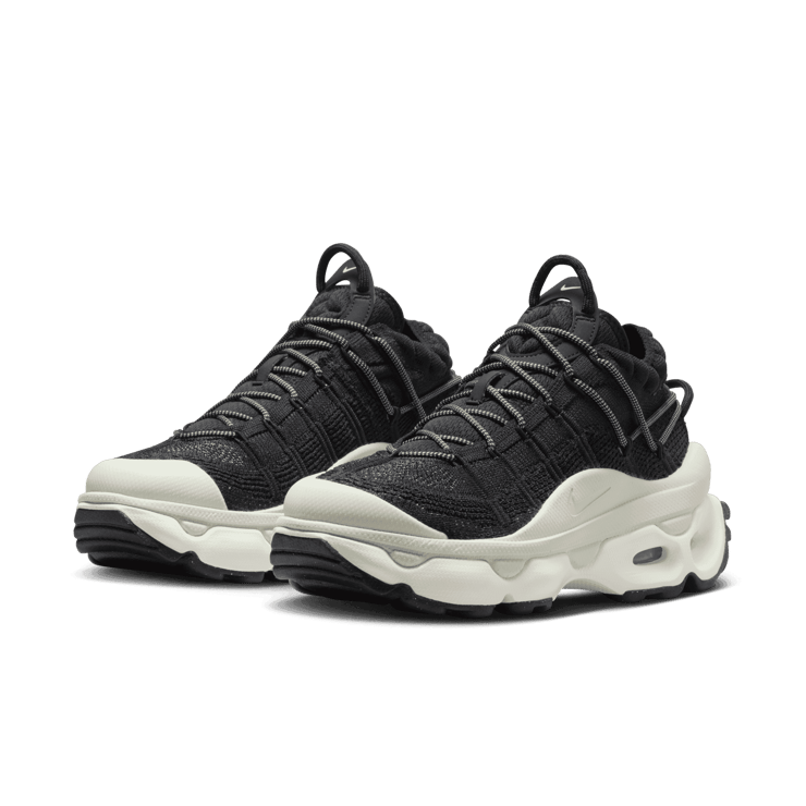Nike Air Max Flyknit Venture Angle 2