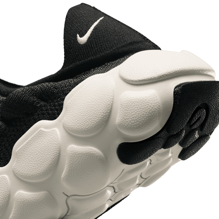 Nike Flyknit Haven Angle 5