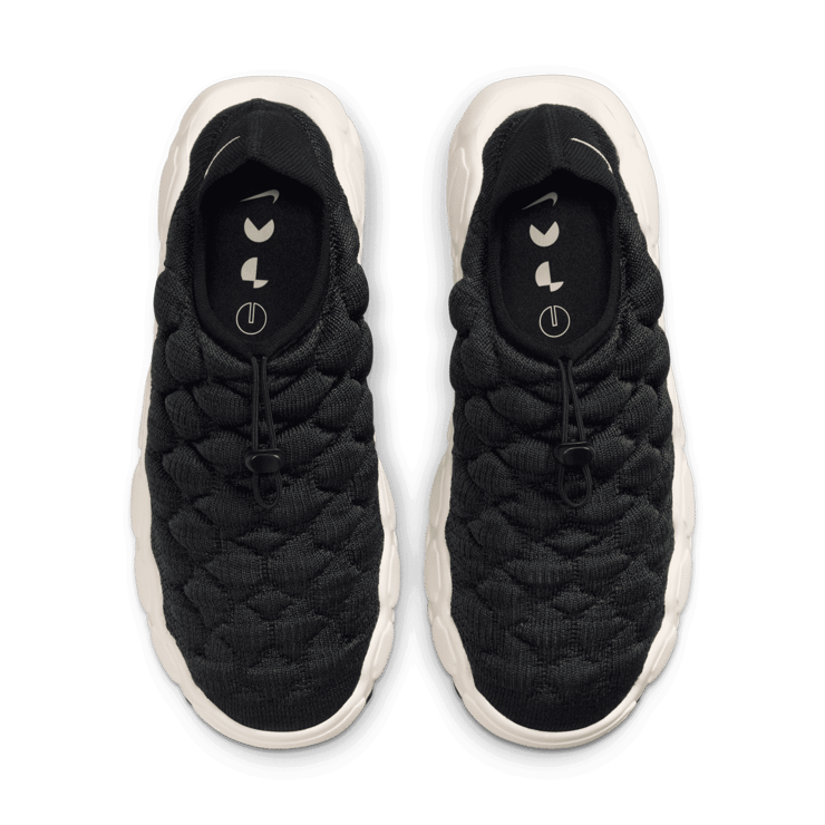 Nike Flyknit Haven Angle 1