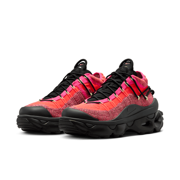 Nike Air Max Flyknit Venture Angle 2