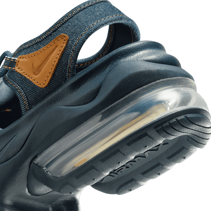 Nike Air Max Koko SE Sandals Angle 5