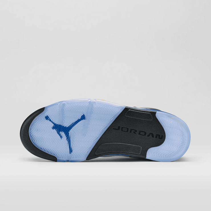 Jordan 5 Retro Laney (2013) Angle 0