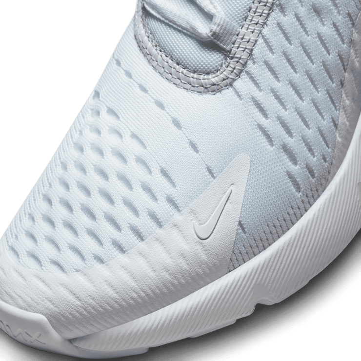 Nike Air Max 270 (GS) Angle 4