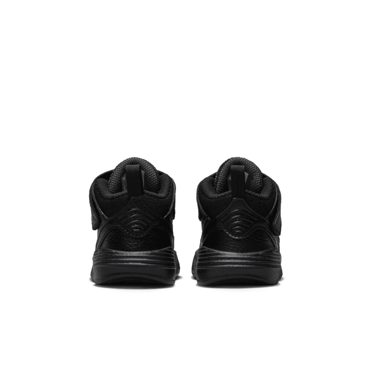 Jordan Max Aura 5 (TD) Angle 3