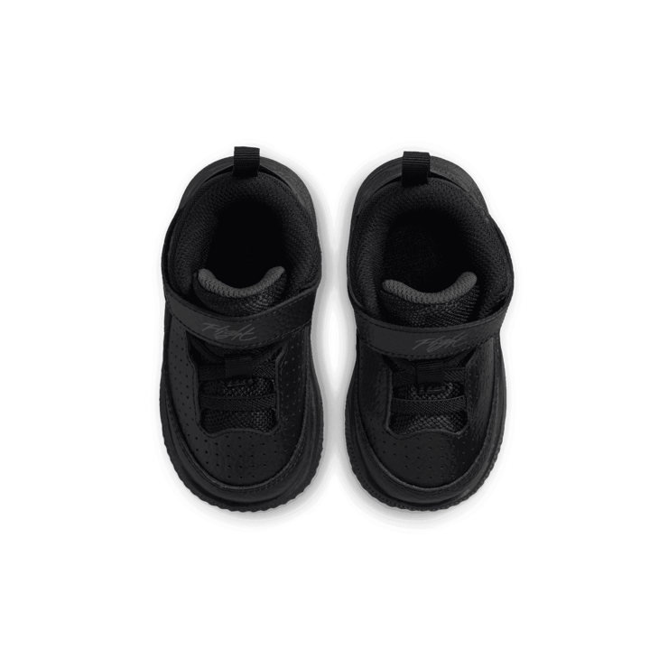 Jordan Max Aura 5 (TD) Angle 1