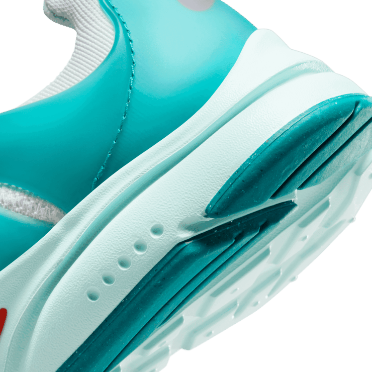 Nike Presto (GS) Angle 5