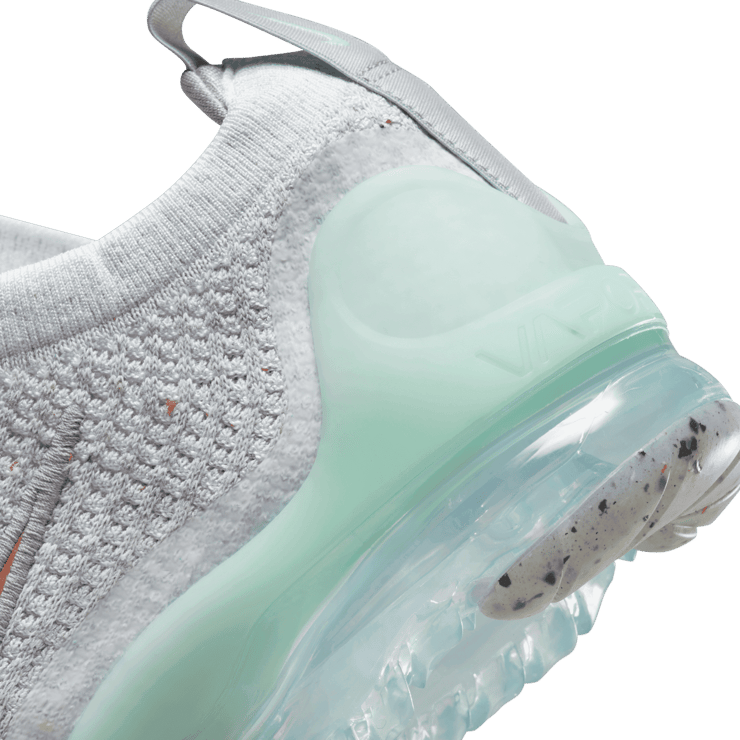 Nike Air VaporMax 2021 FK (GS) Angle 5