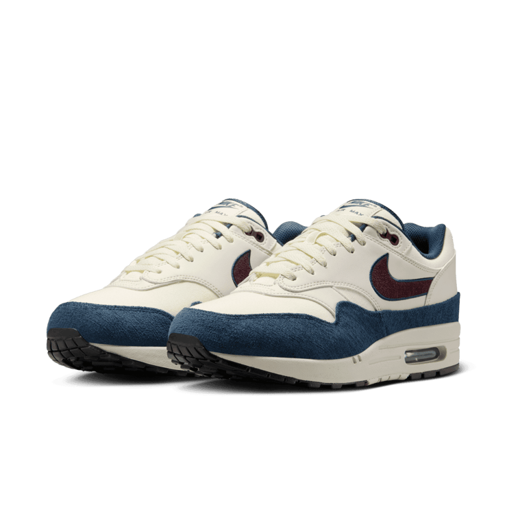 Nike Air Max 1 Angle 2