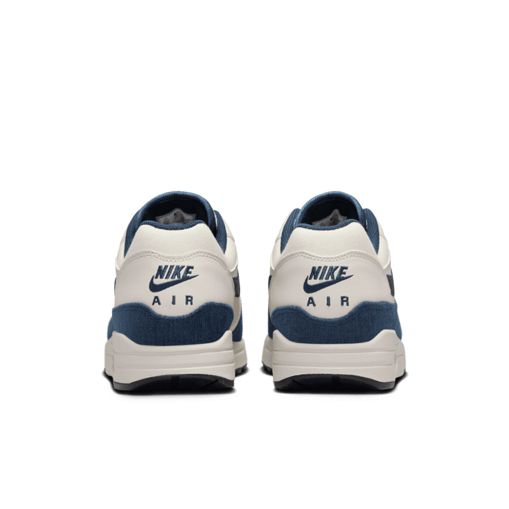 Nike Air Max 1 Angle 3