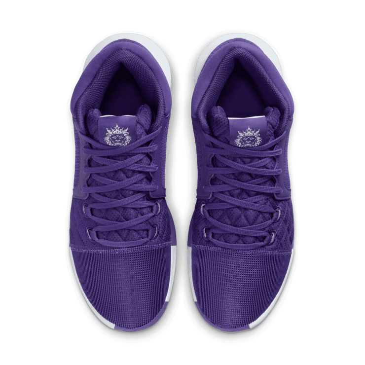 Nike LeBron Witness 8 (Team Bank) Basketball Angle 1