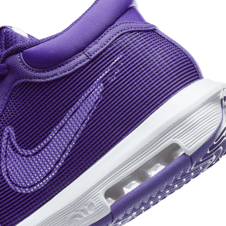 Nike LeBron Witness 8 (Team Bank) Basketball Angle 5