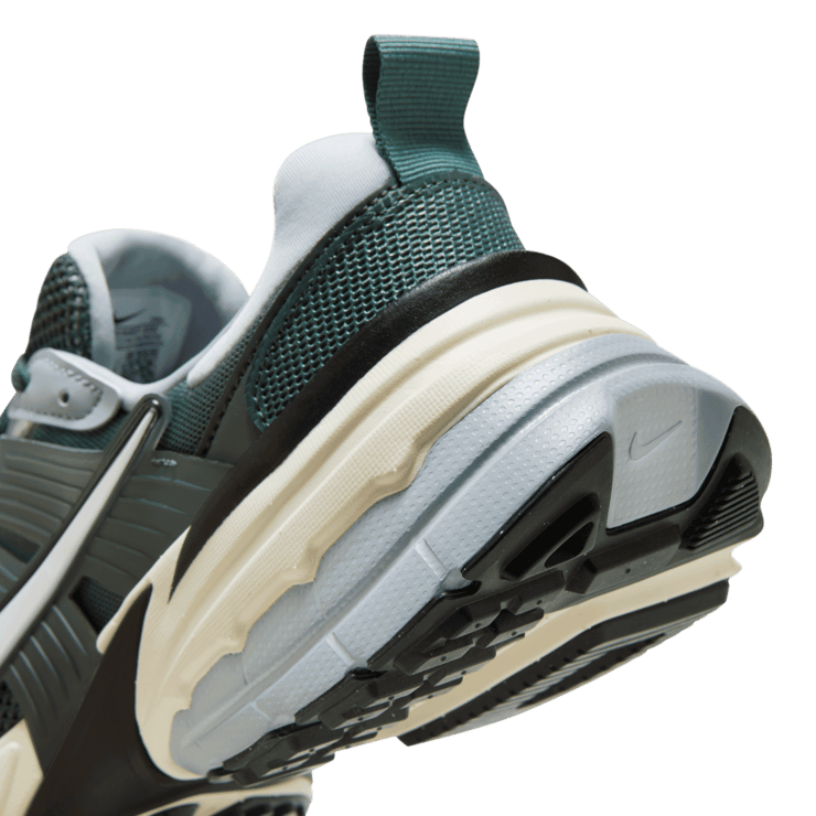 Nike V2K Run Angle 5