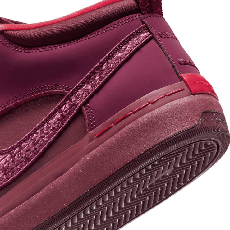 Nike SB React Leo Premium Skate Angle 5