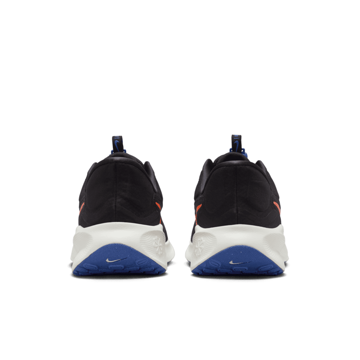 Nike Revolution 7 EasyOn Road Angle 3