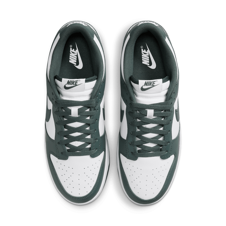 Nike Dunk Low Vintage Green Angle 1