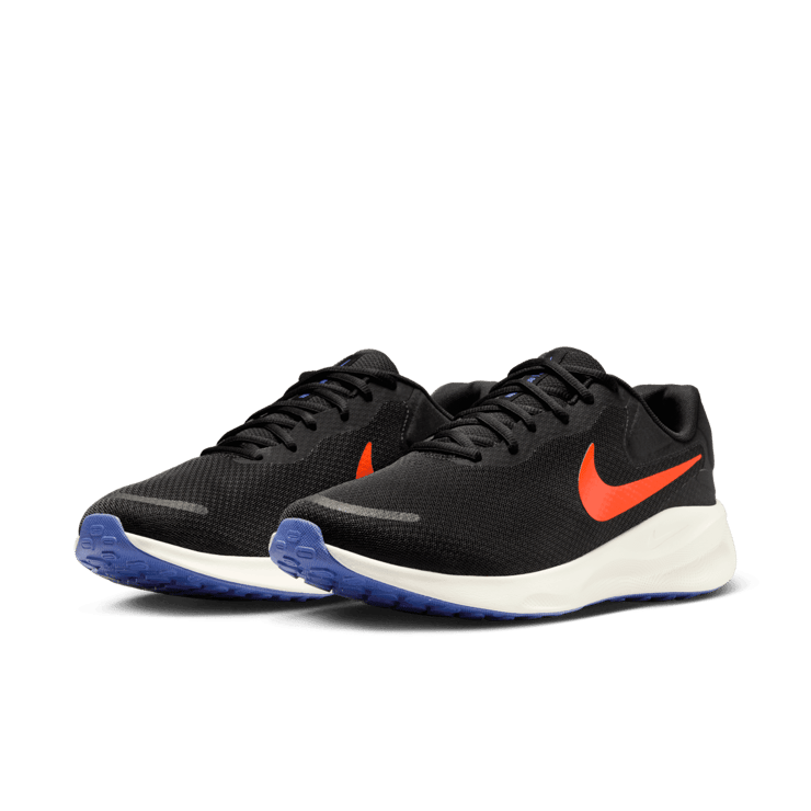 Nike Revolution 7 Road (Extra Wide) Angle 2