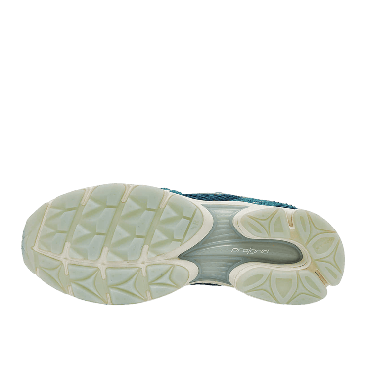 Saucony ProGrid Triumph 4 END Nessie Angle 2