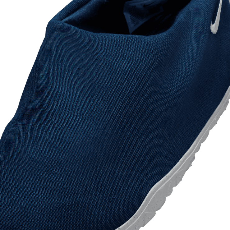 Nike ACG Moc Angle 4