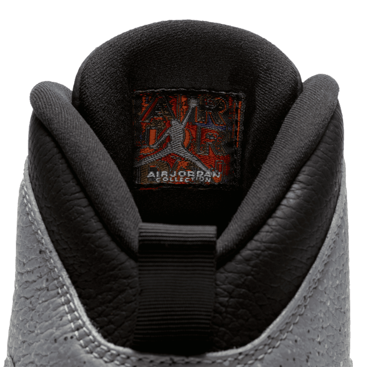 Jordan 10 Retro Light Smoke Grey Angle 4