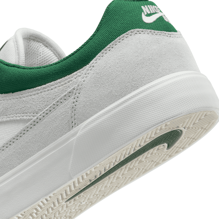 Nike SB Malor SB 'Platinum Tint Fir' Angle 5