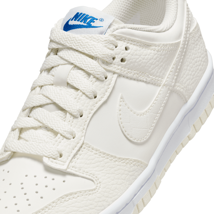 Nike Dunk Low SE Back To School Sail (GS) Angle 4