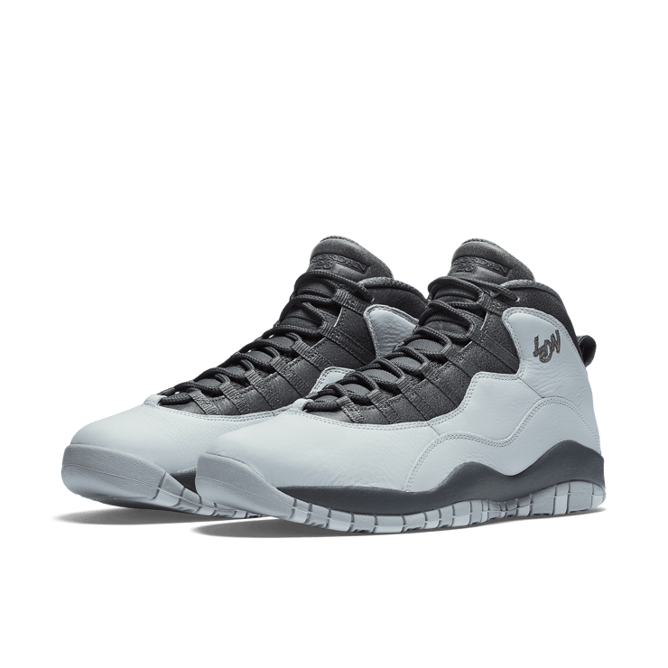 Jordan 10 Retro London Angle 2