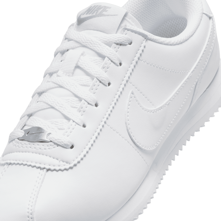 Nike Cortez (GS) Angle 4