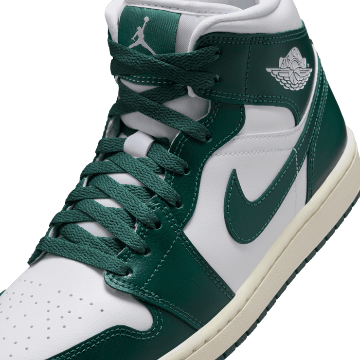 Air Jordan 1 Mid Oxidised Green (W) Angle 4