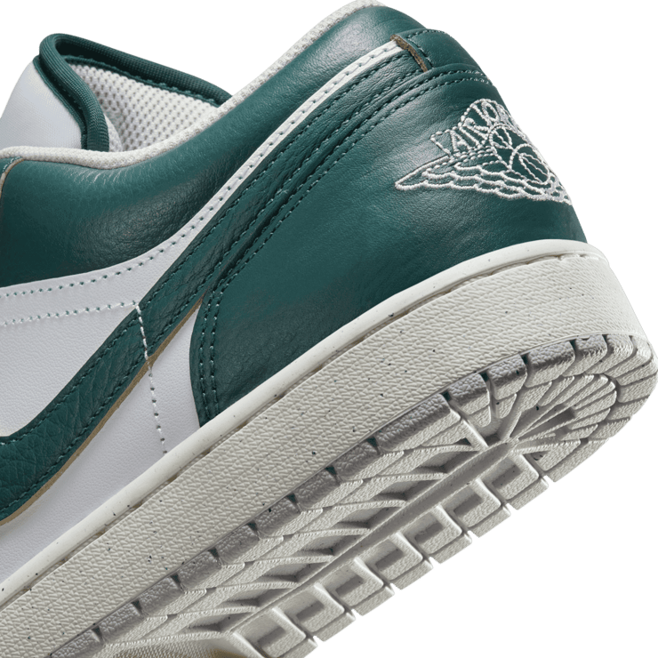 Air Jordan 1 Low SE Oxidized Green Angle 5