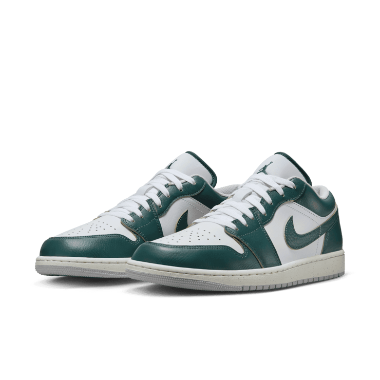 Air Jordan 1 Low SE Oxidized Green Angle 2