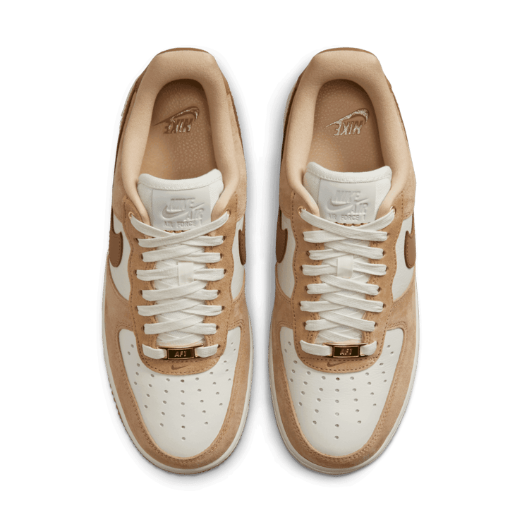 Nike Air Force 1 LXX Vachetta Tan (W) Angle 1