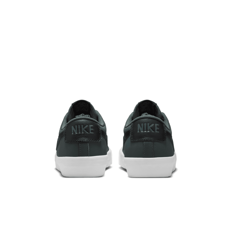 Nike SB Zoom Blazer Low Pro GT SB 'Vintage Green' Angle 2