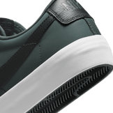 Nike SB Zoom Blazer Low Pro GT SB 'Vintage Green' Angle 4