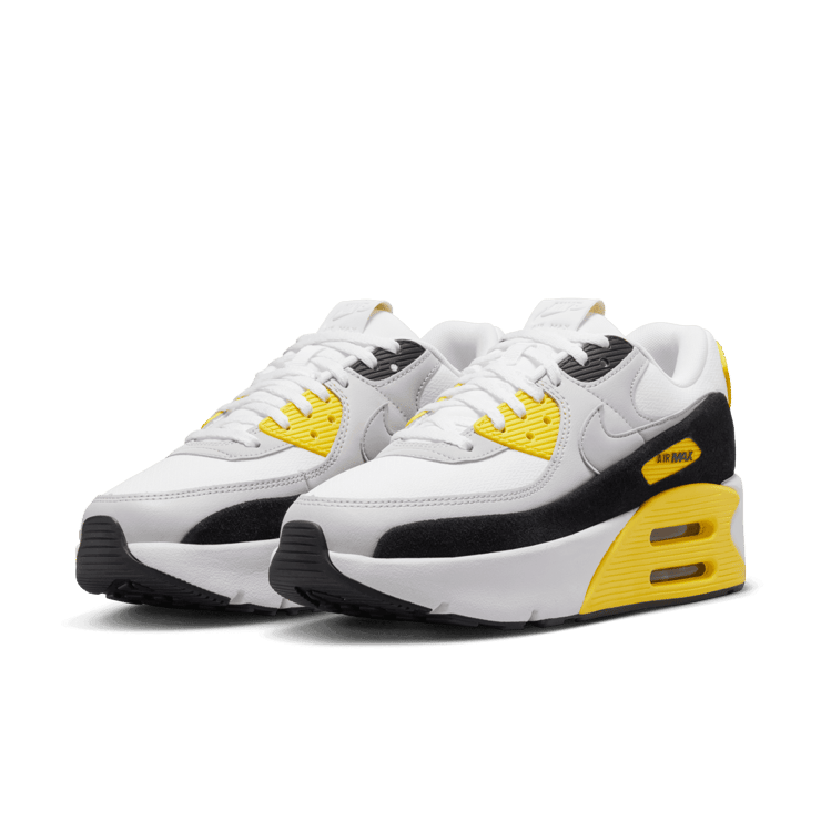 Nike Air Max 90 LV8 Angle 2