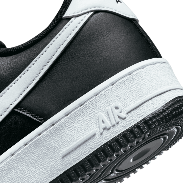 Nike Air Force 1 Toggle Black White Angle 5