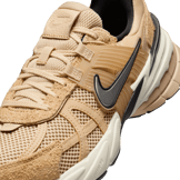 Nike V2K Run 'Sesame' (W) Angle 4