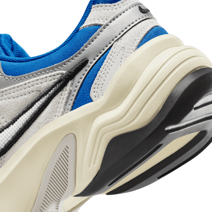Nike AL8 Angle 5