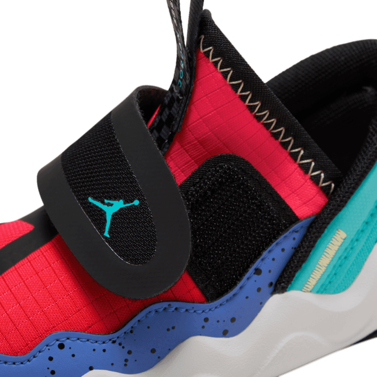 Air Jordan 23/7 (TD) Angle 5